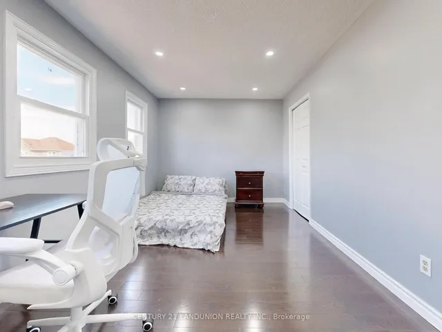 Additional image 34 of 25 Bemerton Crt