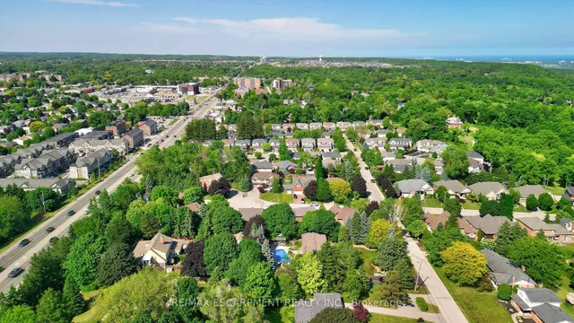 Additional image 48 of 3 Tristan Crt