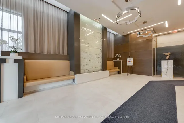 Additional image 2 of 530 St Clair Ave Unit 401