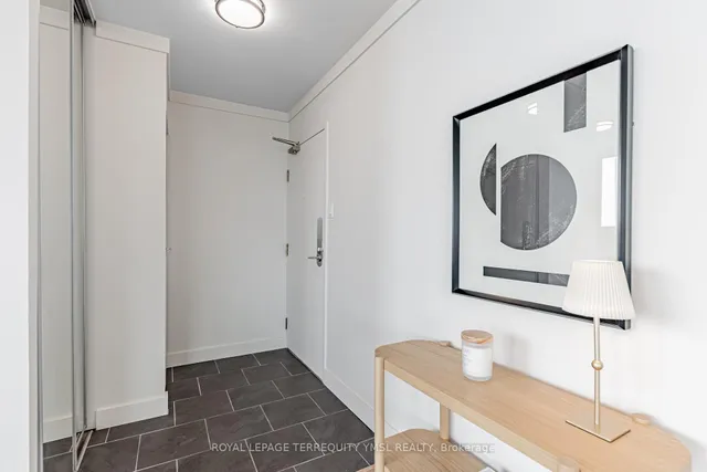Additional image 20 of 250 Queens Quay Unit 1401