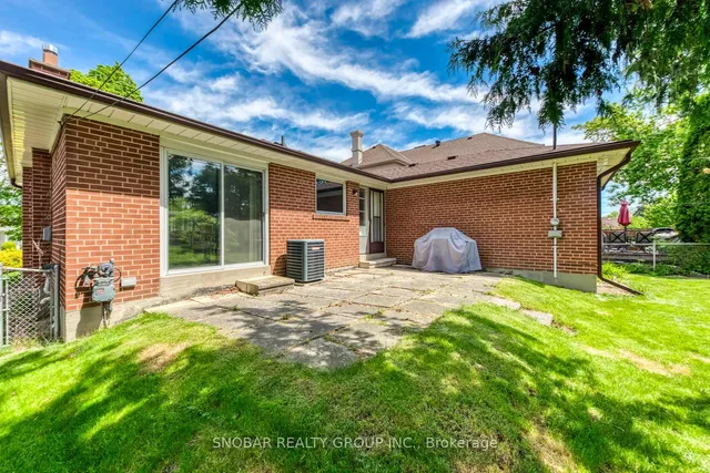 Additional image 19 of 301 La Rose Ave