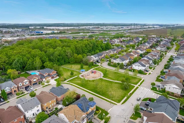 Additional image 45 of 1212 Fox Cres