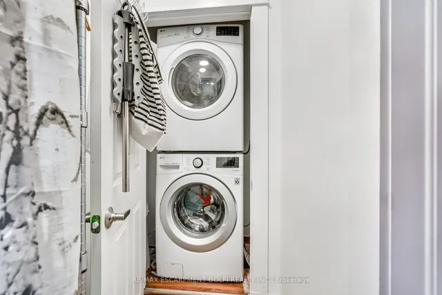 Additional image 24 of 54 West Ave