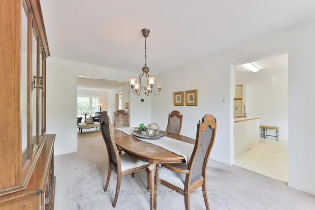 Additional image 9 of 2046 PARKLANE Cres