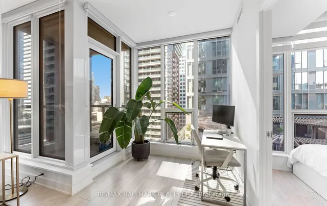 Additional image 18 of 35 Mercer St Unit 1114