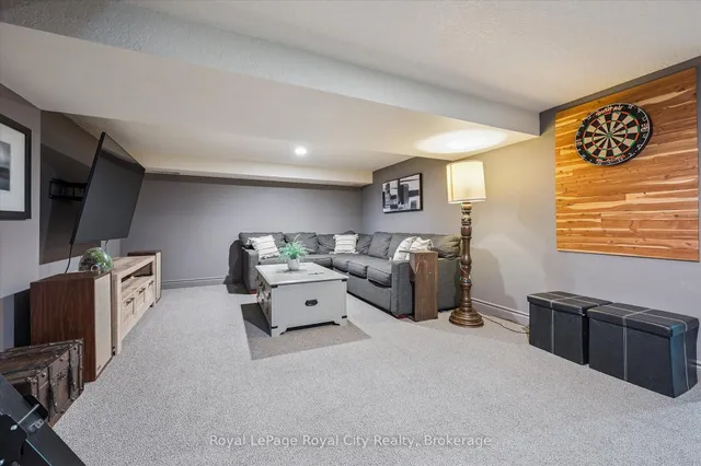 Additional image 33 of 37 Brock St