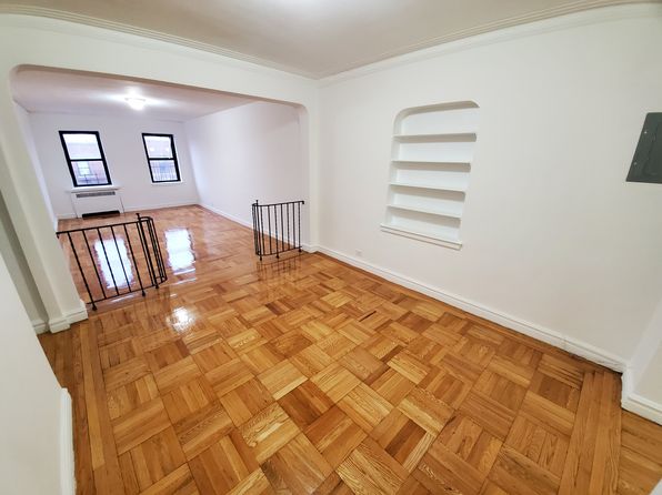 2265 University Ave APT 1B, Bronx, NY 10468