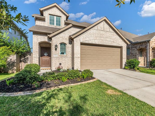 12311 Summerbrook Dr, Houston, TX 77066