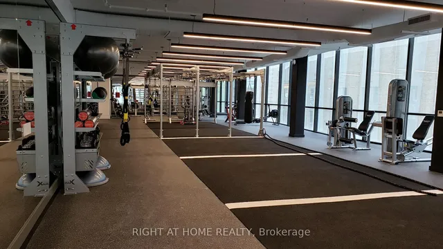 Additional image 29 of 85 Wood St Unit 1615