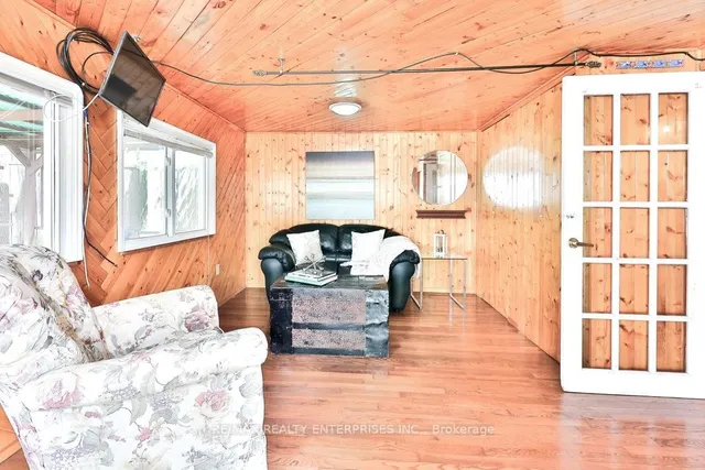 Additional image 17 of 2439 Prospect St