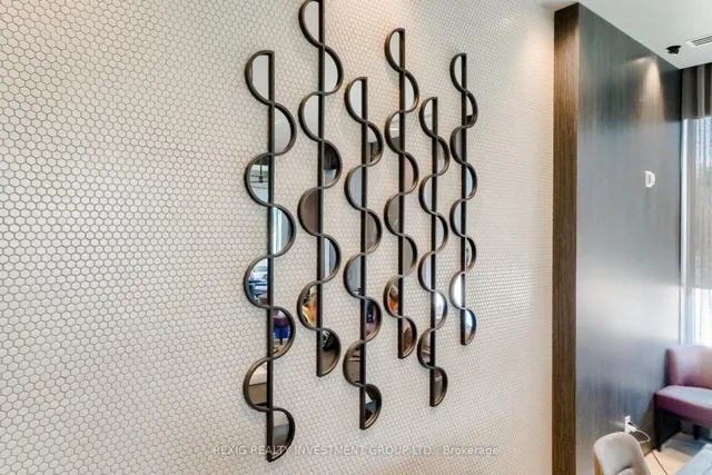 Additional image 35 of 95 DUNDAS St Unit 613