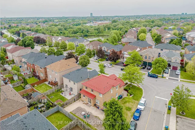 Additional image 36 of 87 Queen Mary Dr