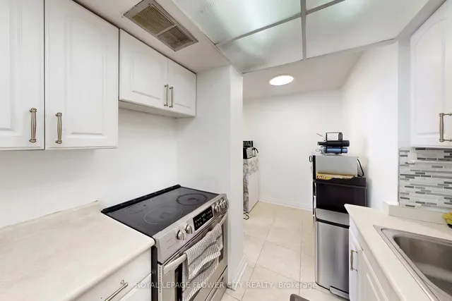 Additional image 21 of 1333 Bloor St Unit 1102