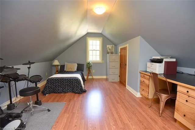 Additional image 32 of 39 Barnabas St