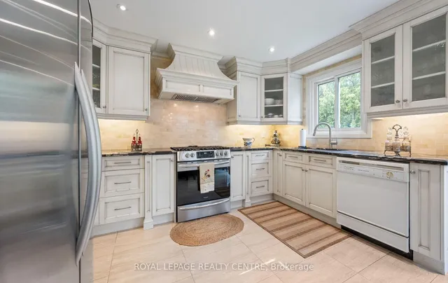 Additional image 12 of 4383 Mayflower Dr