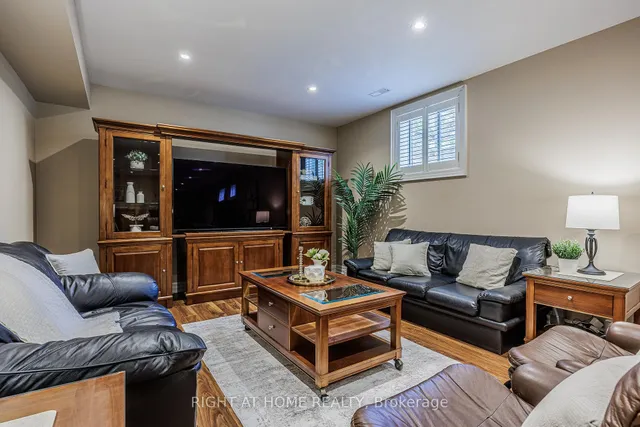 Additional image 37 of 2 Fairway Rd