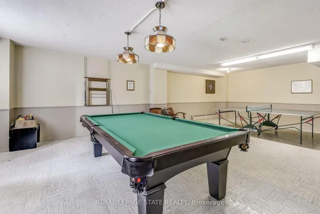 Additional image 25 of 975 Warwick Crt Unit B1