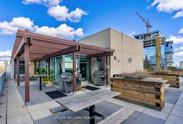 Additional image 16 of 230 King St Unit 522