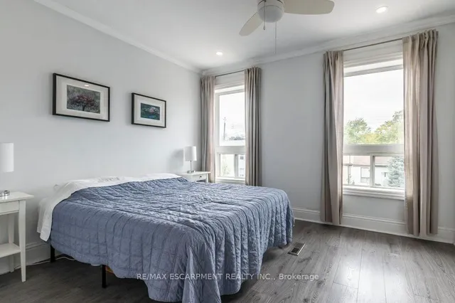 Additional image 21 of 346 Hughson St