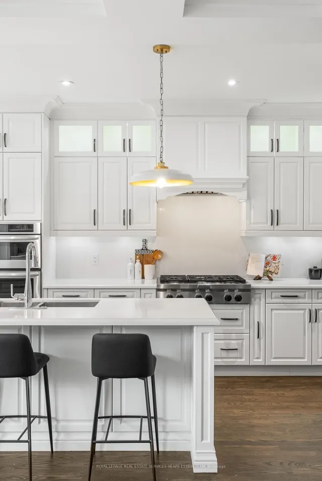 Additional image 11 of 332 Sutherland Dr