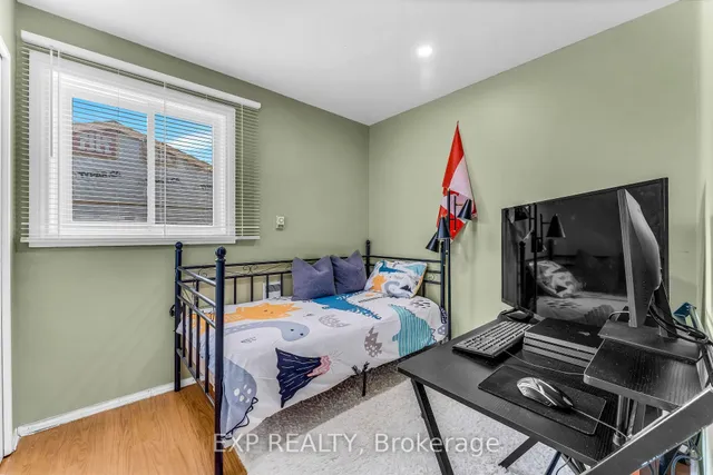 Additional image 18 of 178 Silver Aspen Cres