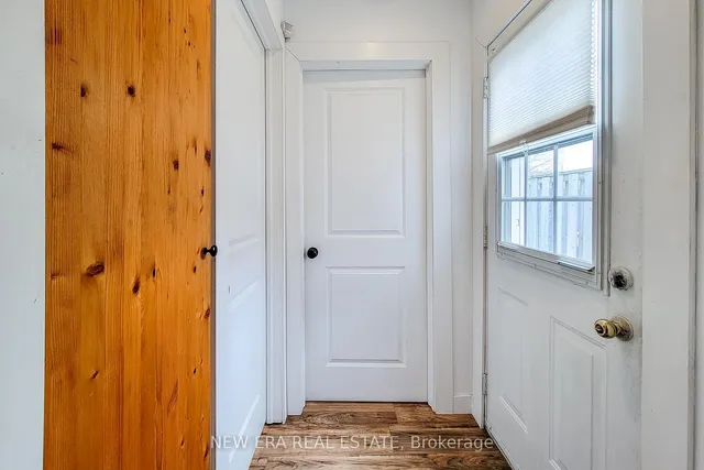 Additional image 27 of 18 Ellis Ave