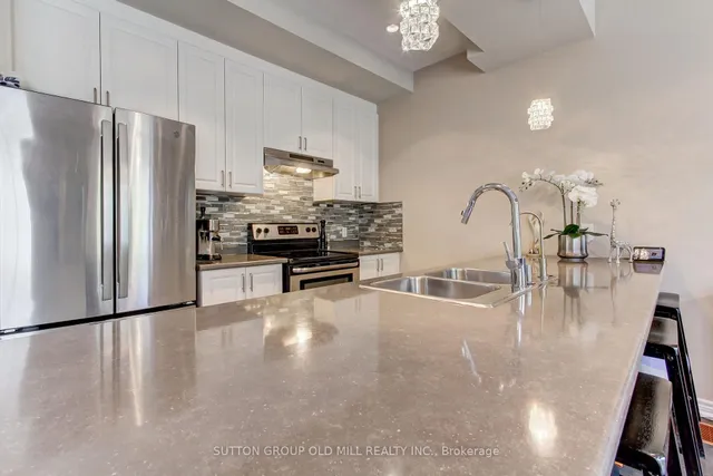 Additional image 8 of 53 Southshore Cres