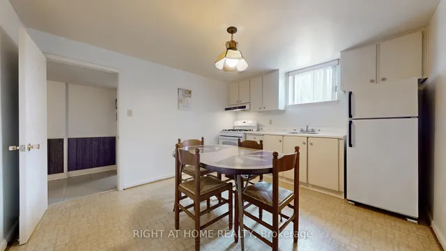 Additional image 41 of 1159 Glengrove Ave