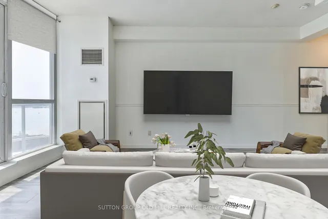 218 Queens Quay Unit 1405