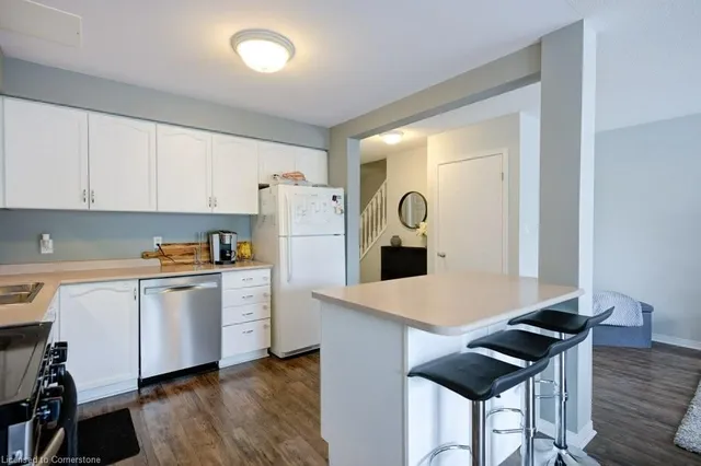 Additional image 12 of 84 Westmeadow Dr Unit 2