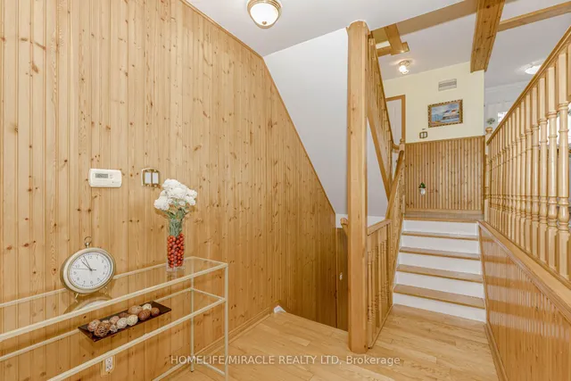 Additional image 41 of 400 Bloor St Unit 8