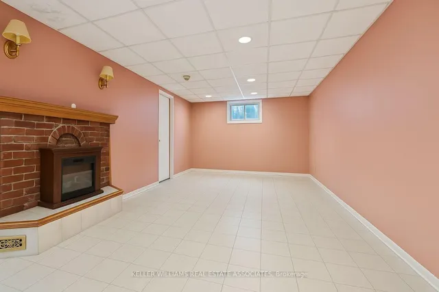 Additional image 18 of 390 Daralea Hts