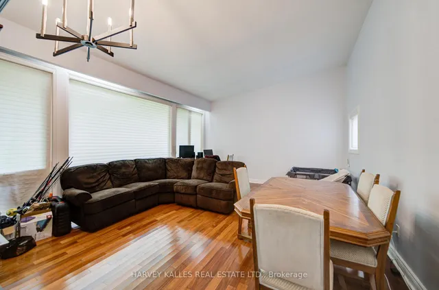 Additional image 11 of 29 Lois Ave