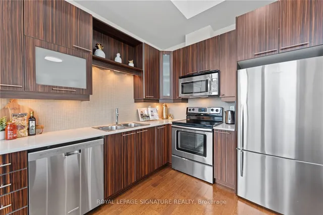 Additional image 16 of 500 Sherbourne St Unit 3207