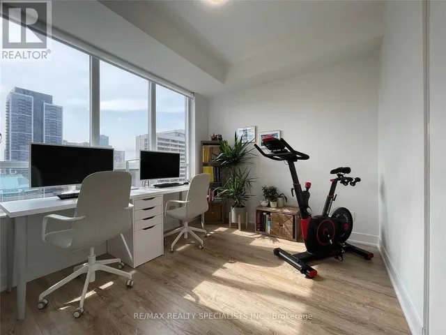 Additional image 10 of 28 Linden St Unit 1808