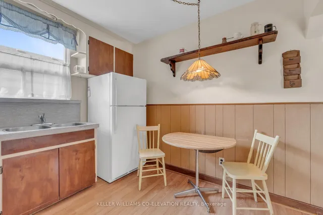 Additional image 13 of 10 Robindale Ave