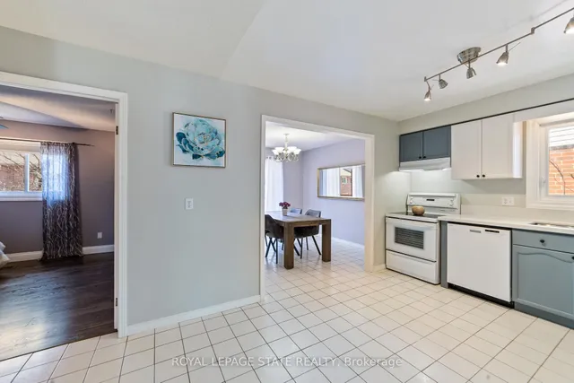 Additional image 7 of 741 Acadia Dr