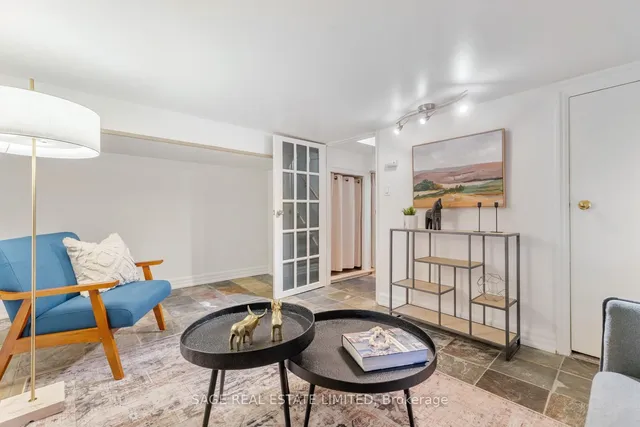 Additional image 25 of 53 Dearbourne Ave