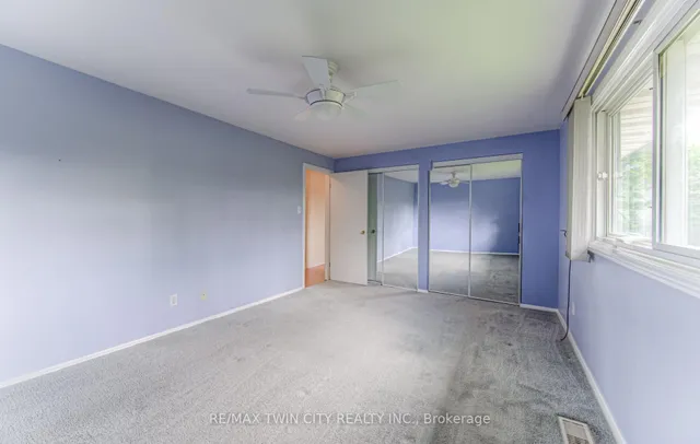 Additional image 7 of 301 Greenbrook Dr