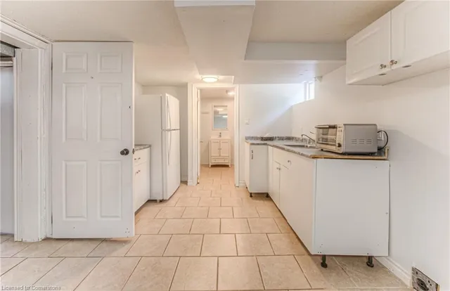 Additional image 43 of 48 Ellis Ave