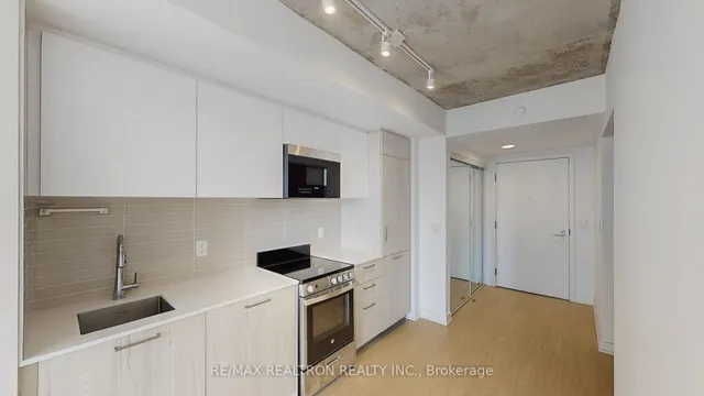 Additional image 20 of 65 Mutual St Unit 1702