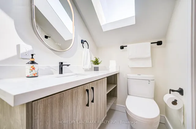 Additional image 38 of 219 Logan Ave