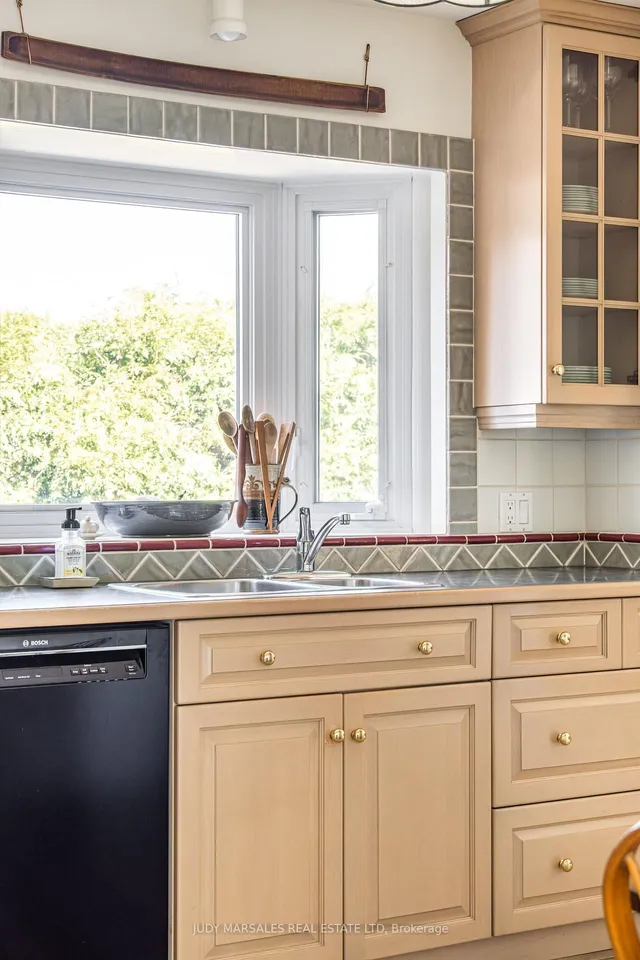 Additional image 17 of 511 Dorval Dr