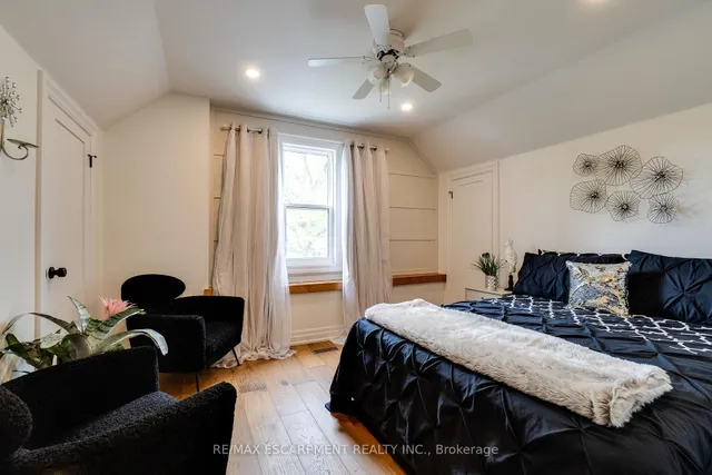 Additional image 31 of 56 Highcliffe Ave