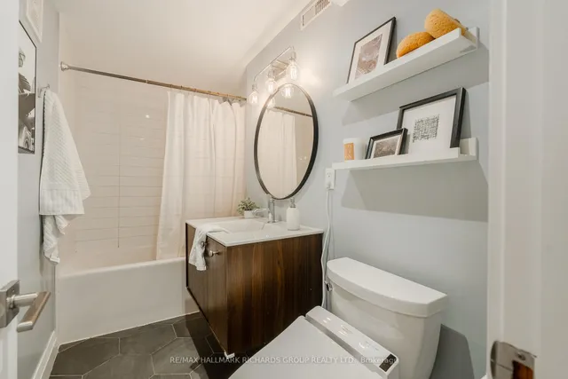 Additional image 21 of 90 Birchmount Rd