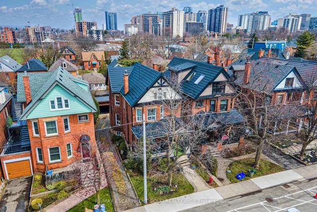 Additional image 38 of 204 HERKIMER St