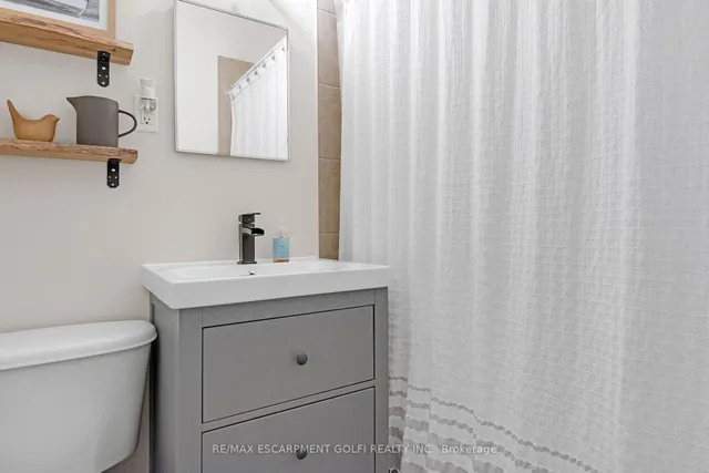 Additional image 16 of 37 Mericourt Rd Unit 208