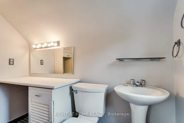 Additional image 10 of 11 Ambleside Ave