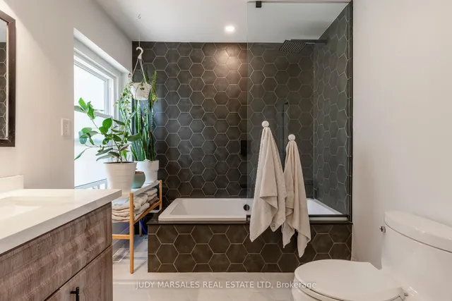 Additional image 26 of 83 Oak Ave