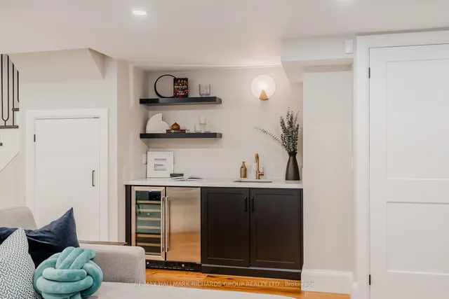 Additional image 28 of 107 Lee Ave